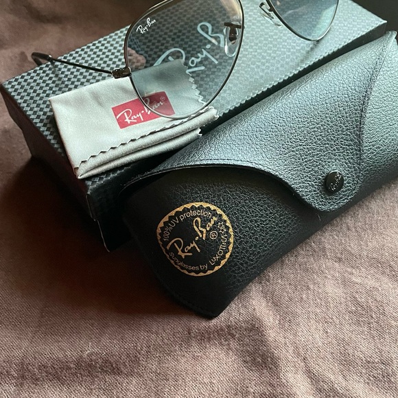 Ray Ban Aviator sunglasses - Picture 2 of 6